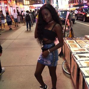 Meet your Posher, Lizzy